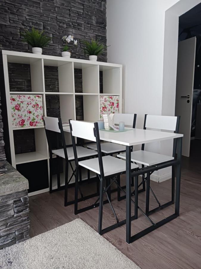 Moderne Wohnung In Ruhiger Lage Stolberg  Kültér fotó